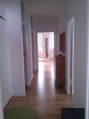 Helle 2,5 Zimmer-Wohnung in Nikolassee für 1 Jahr zur Zwischenmiete