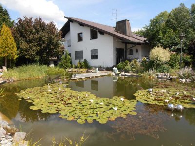 Exklusive, geräumige und sanierte 2,5-Zimmer-Wohnung mit Balkon in Kottgeisering