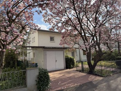 Freistehendes Einfamilienhaus mit schönem Garten in Heidelberg-Neuenheim