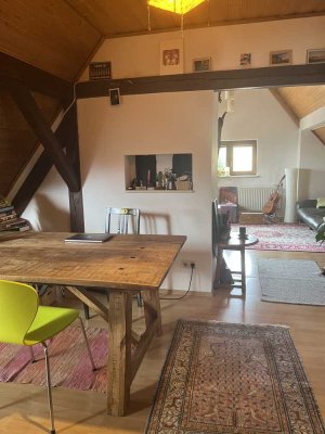 Großzügige 2-Zimmer-DG-Wohnung in Augsburg-Pfersee