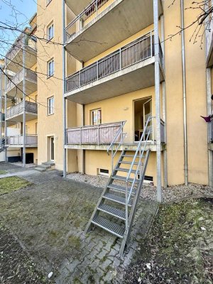 * 2-Raum-Wohnung mit EBK großem Balkon & Terrasse am Kaßberg*