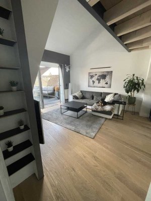 Stilvolle Maisonette-Wohnung im Loft-Stil mit Galerie und Dachterrasse