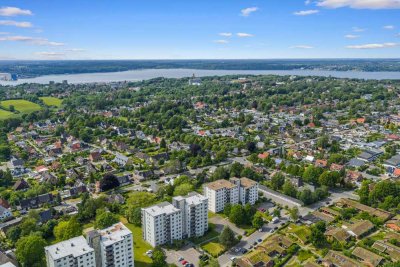 Kapitalanlage mit Weitblick PLZ 24944 – Vermietete 2-Zimmer-Wohnung mit Westbalkon im 7.OG