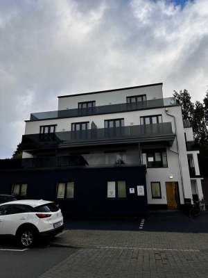 Erstbezug! Helle 3-Zimmer Wohnung mit umlaufenden Balkon in Schlebusch Zentrum