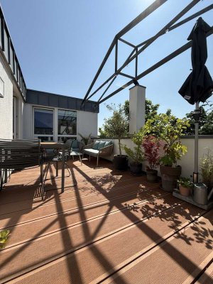 Helle 3,5 Zimmerwohnung, traumhafte 16qm Dachterrasse, 500m zur 6-Seen-Platte