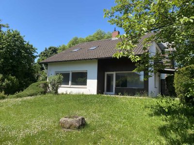 freistehendes Einfamilienhaus mit großem Garten – Ideal für Gartenliebhaber, Sanierer und Investoren