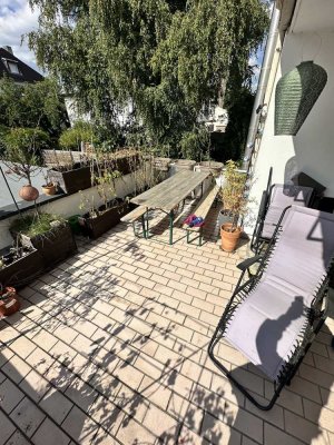 Wunderschöne 3 Zi-Whg/ EBK, Holzdielen & großer Terrasse/ 3min zu U-Bhf Heddernheim
