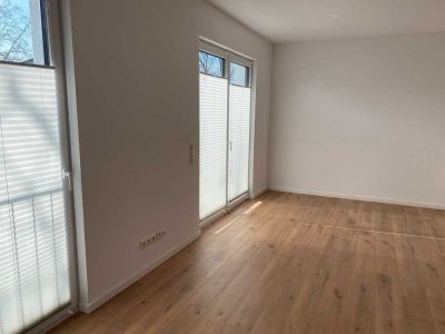 "Moderne Neubauwohnung mit Sonnenbalkon – stilvoll wohnen auf 75 m²"