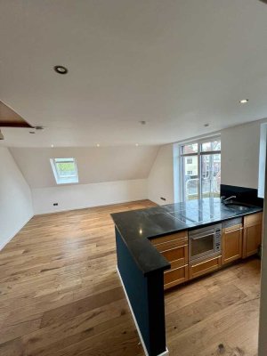 Altenberger Str 2ZKB 2 Balkone Erbpacht Stellplatz saniert frei 46qm