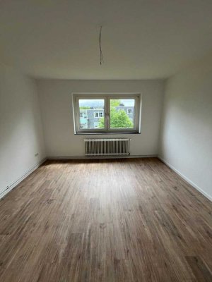 Neues Zuhause gesucht? 2 Zimmer mit guter Aufteilung & Balkon