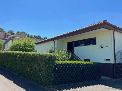 Gepflegter Bungalow mit sehr schönem Garten in ruhiger Wohnlage