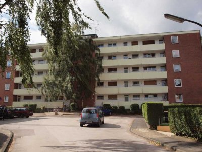 Georg-Simon-Ohm-Straße 21, schöne helle 3 ZKB Wohnung mit Balkon im 2.OG