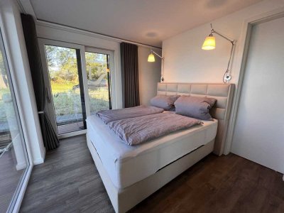 LUXUS Hausboot - 3 Etagen - 100m² Wohnen + 120 m² SONNENTERRASSE - Kamin, Kino, komplett individuell