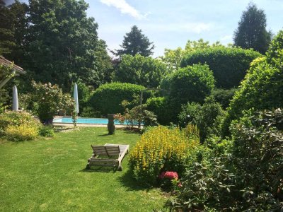 Privatverkauf - Großzügiges Haus mit wunderschönem Garten und Pool in ruhiger Lage (ohne Makler)