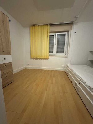 Kapitalanleger und Eigennutzer: helle 2-Zimmerwohnung -nähe Bahnhof BAD-Oos
