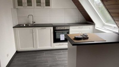 Eingerichtete 2,5-Raum-DG-Wohnung in Oberhausen