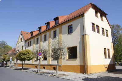 3 Zimmer Dachgeschosswohnung mit großer Terrasse und EBK