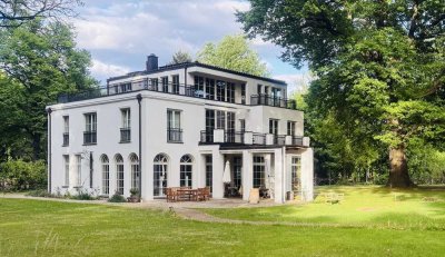 Exklusive Traumvilla in Kleinmachnow – Luxuriöses Wohnen auf höchstem Niveau!