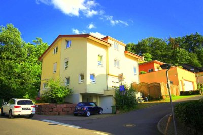 6-Zimmer-Doppelhaushälfte am Waldrand in Nußloch