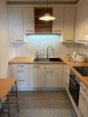 *Möbelierte* 1-Zimmer-Wohnung