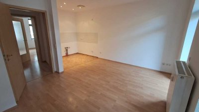 2 Zimmer Wohnung mit Balkon in Lindenau