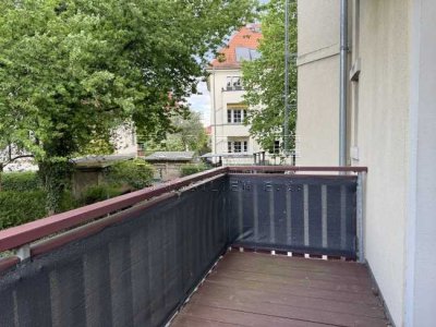 Schöne 2 Zimmer Wohnung mit Balkon am Wilden Mann  - bezugsfrei