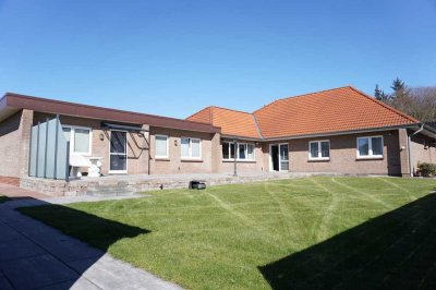 Gepflegtes Mehrfamilienhaus in Hage!