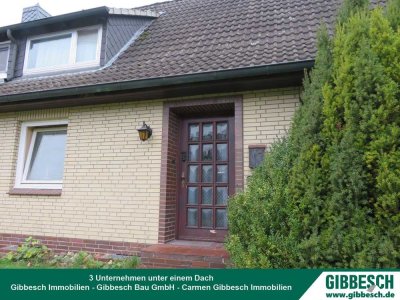 KAUFPREISREDUZIERUNG ! Handwerker aufgepasst !  DHH mit Nebengebäude -  913 m² großem Grundstück