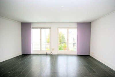 Junkersdorf - im alten Dorfkern - vermietete 2 Zimmerwohnung - gepflegtes Wohn- und Geschäftshaus