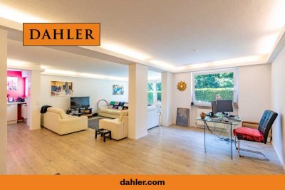Voll möblierte Terrassenwohnung am Waldrand mit Garten, Terrasse und Garage im Dachswald