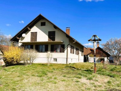 Gelegenheit Älteres Haus mit großem Grundstück in Zentrumsnähe!