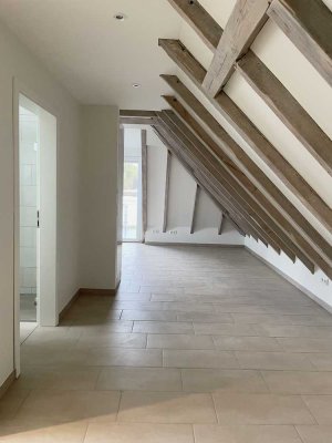Hochwertige Dachgeschosswohnung mit Sonnenterrasse