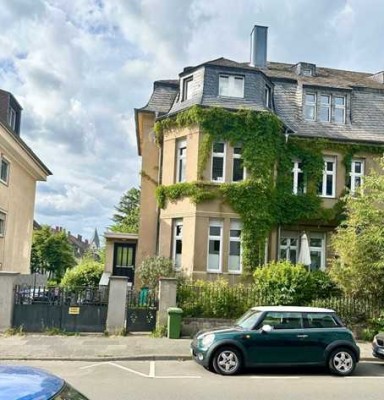 VERMIETUNG EINER SANIERTEN ALTBAUWOHNUNG MIT BALKON SÜDSTADT/KESSENICH