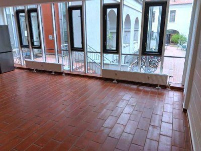 GEIDORF: Ruhige 3 ZIMMER-Maisonette, Einbauküche. neue Sanitäranlagen (Bad + WC), nähe KF-UNI!