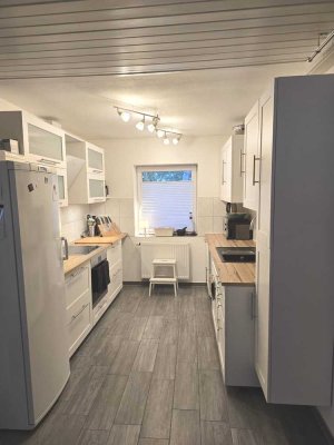 Ungewöhnliche 3 Zimmer-Wohnung sucht tierliebe Mieter (Würzburg-Oberdürrbach)