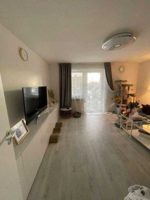 Schöne 3,5 Raum Wohnung mit großem Balkon auf der Gablenzstraße