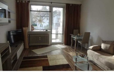 Vollständig möblierte 1,5 Zi.-Wohnung mit Balkon an Einzelperson