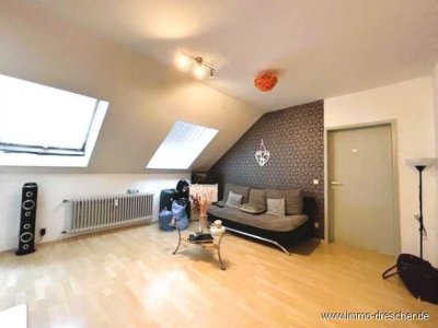 Tolle 2 Zimmer Wohnung mit Einbauküche, 5 Minuten von dem DuDo-Platz entfernt