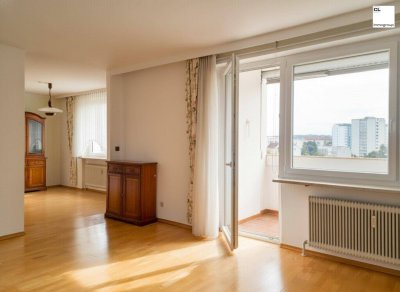 Charmante 4-Zimmer-Wohnung mit Loggia und großzügigem Schnitt