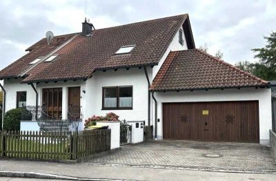 Wohnen wie im Haus: Großzügige 3-Zimmer-Gartenwohnung im Zweifamilienhaus nahe Augsburg von privat
