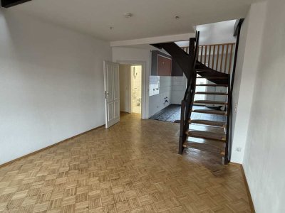 Helle 4-Zimmer Masionettenwohnung in zentraler Lage