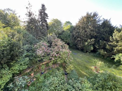Exklusive 3-Zimmer-Wohnung in ruhiger Parklage in Frankfurt-Eschersheim
