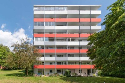Provisionsfrei - 3 Zimmer Wohnung (1. OG) mit Küche / Balkon & Aufzug / Neue Küche