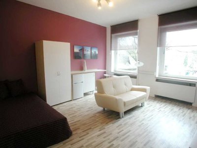 FLATmix.de / Komplett möbliertes Zimmer in Stadtmitte mit Blick ins Grüne...
