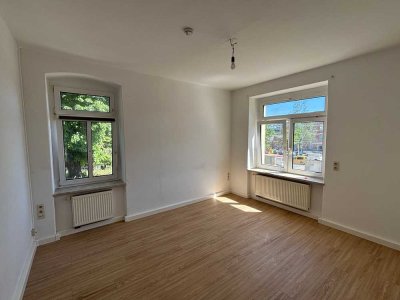 NEU! Schöne, helle 3-Raum-Wohnung mit EBK in Gera - Debschwitz