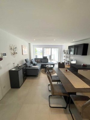 Stilvoller Neubau// 2-Zimmer-Wohnung mit Balkon