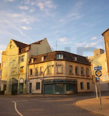 Mehr als 150 Jahre bestehendes Wohn-und Geschäftshaus in Sterkrade zu verkaufen!