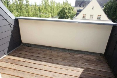 Dachterrasse - Bad mit Fenster - offene Küche + Stellplatz !