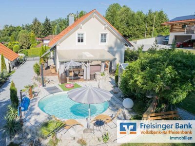 Exklusives Einfamilienhaus mit Pool und großzügigem Gartenparadies in Furth bei Landshut