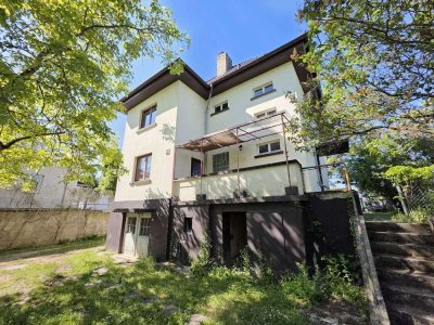Gensingen - Einfamilienhaus mit potential auf großem Grundstück!